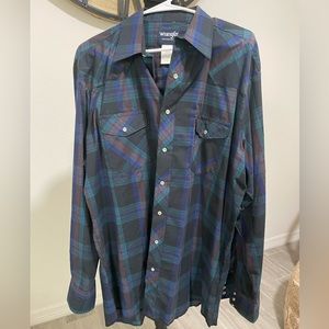 Men’s retro wrangler pearl snap.